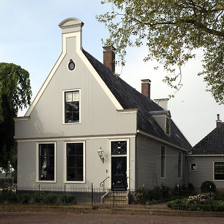 Inn On The Lake Broek in Waterland Exterior photo