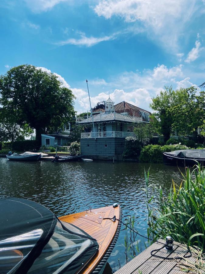 Inn On The Lake Broek in Waterland Exterior photo