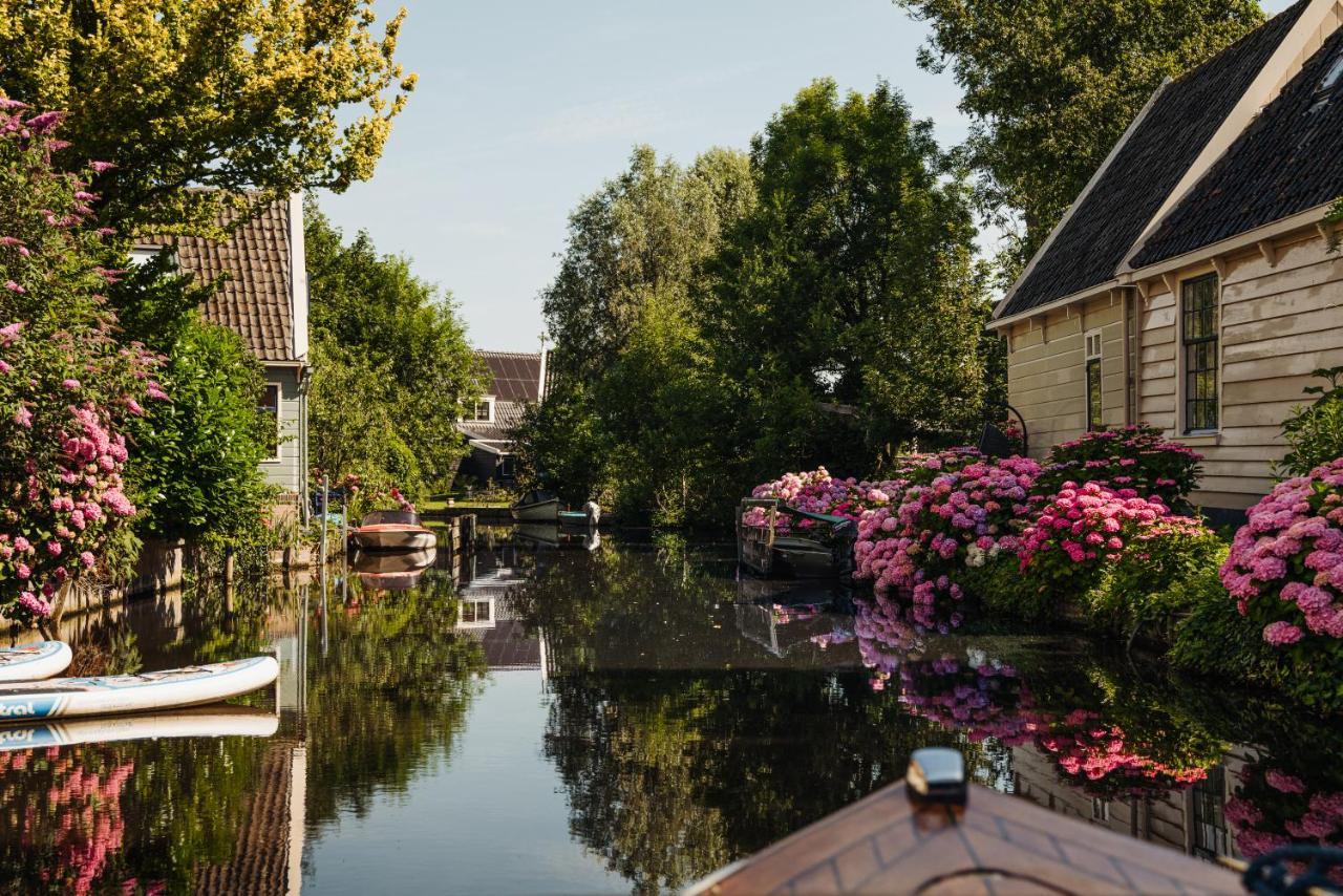 Inn On The Lake Broek in Waterland Exterior photo