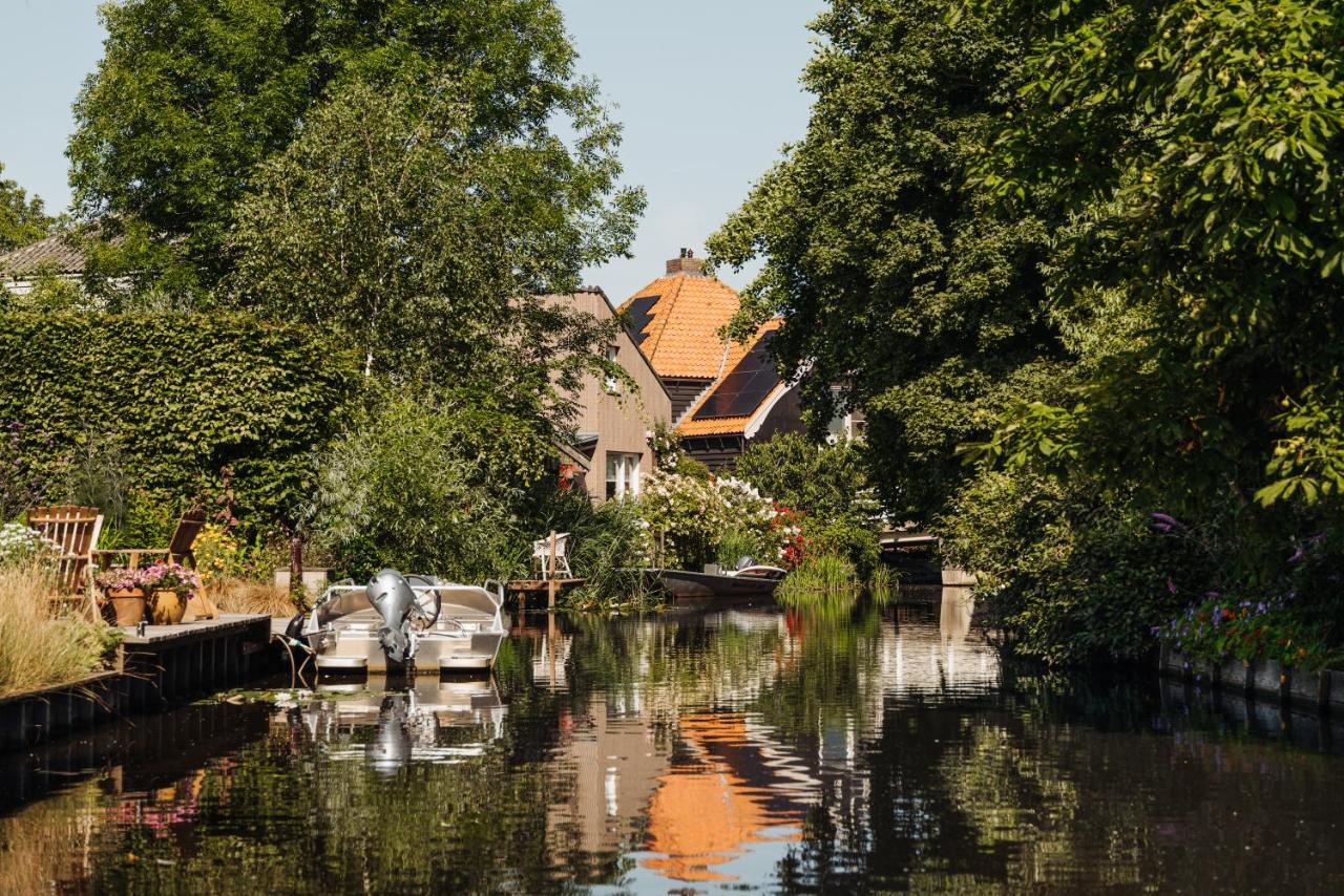 Inn On The Lake Broek in Waterland Exterior photo