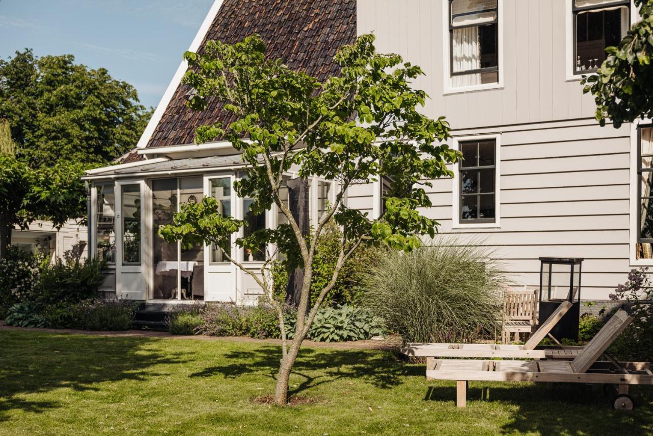 Inn On The Lake Broek in Waterland Exterior photo